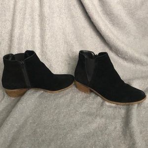 Black Chelsea Booties Size 9